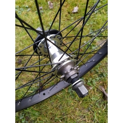 Colony comple wheel 9T rhd