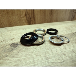 int headset black